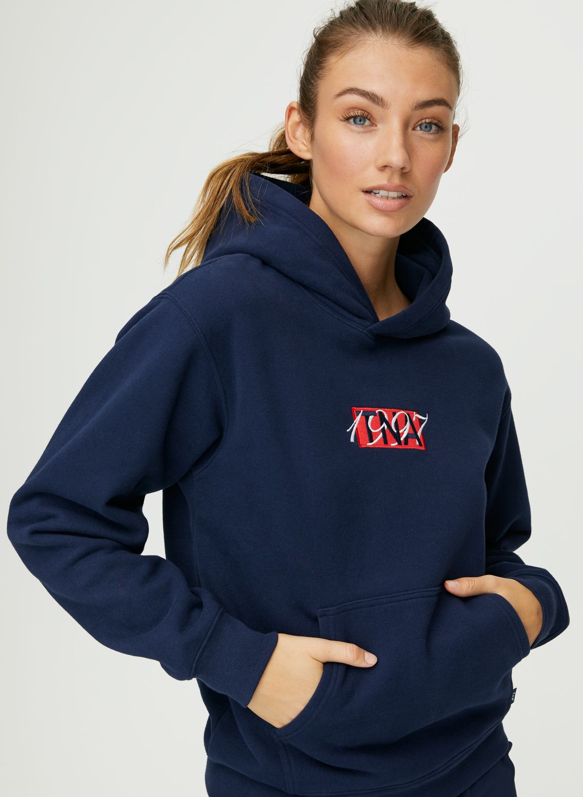 Tna THE PERFECT HOODIE | Aritzia CA