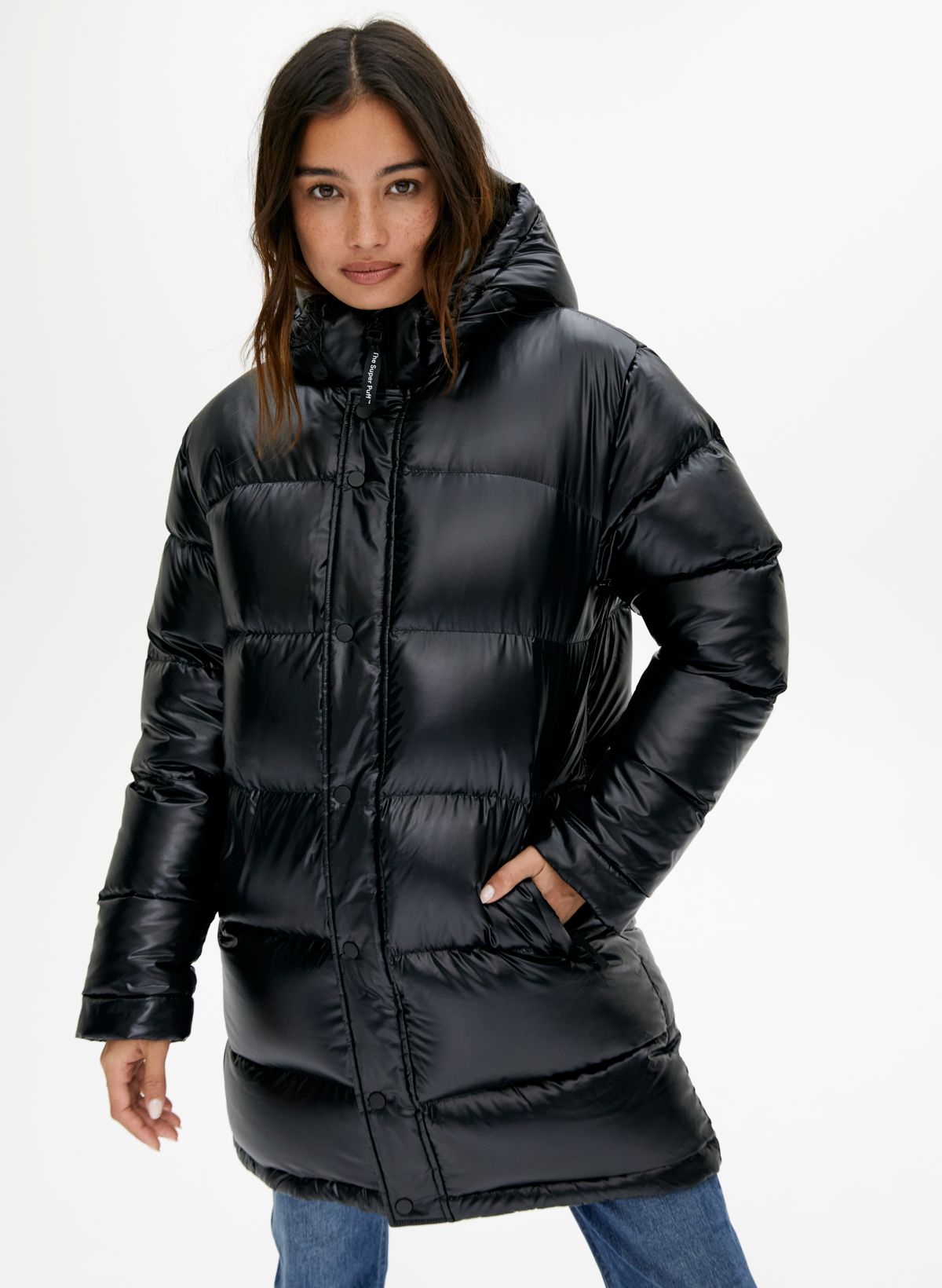 Aritzia Women's The Super Puff Jacket