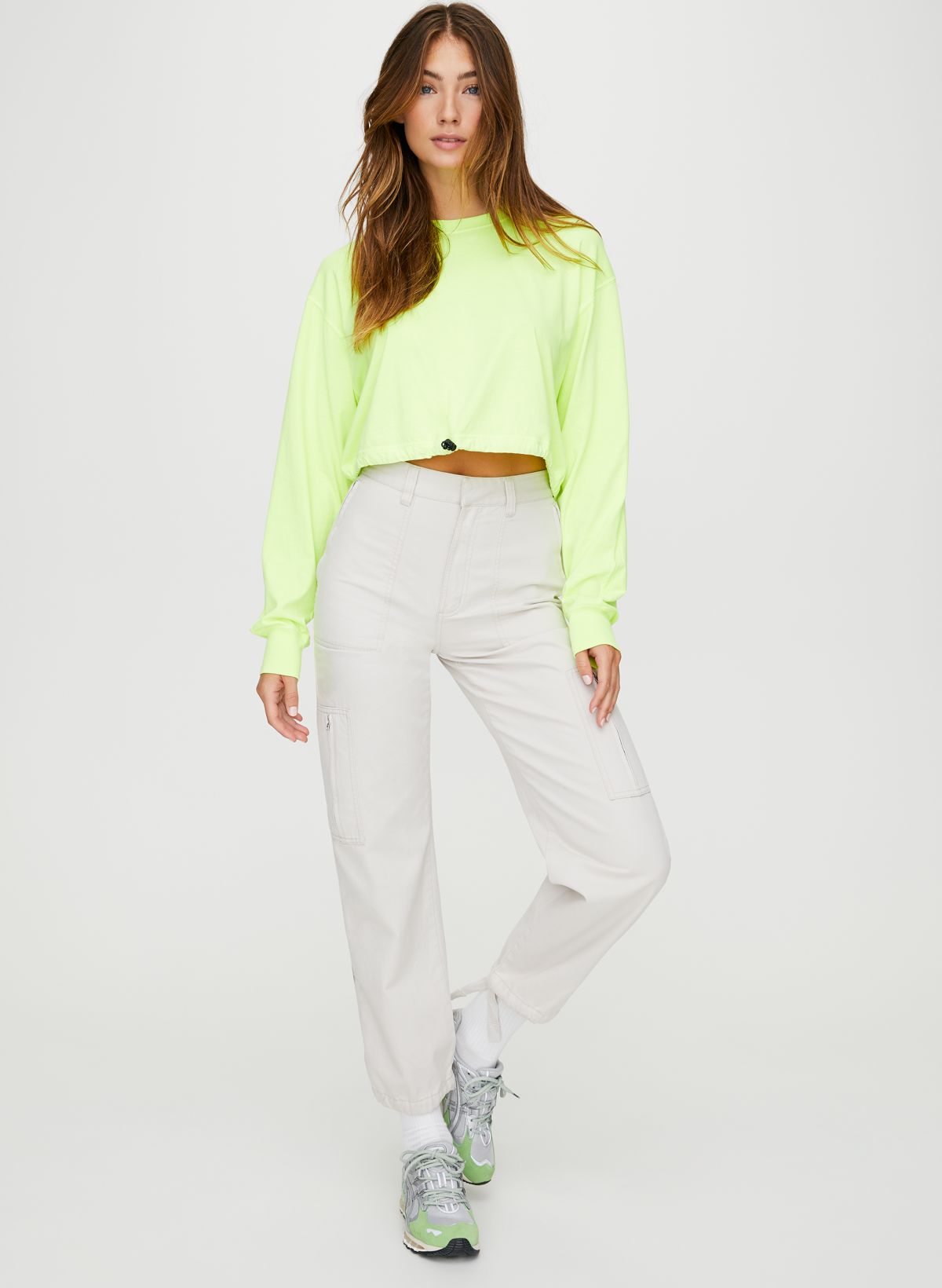 https://aritzia.scene7.com/is/image/Aritzia/f19_03_a06_74952_15104_on_a?wid=1200