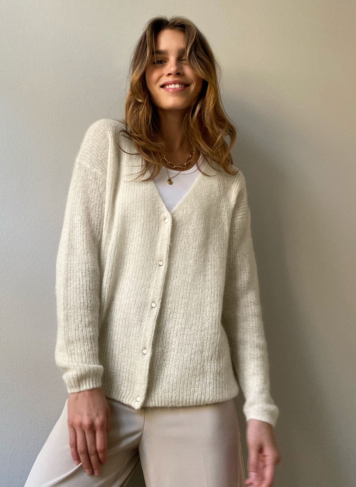 Aritzia front on sale to back cardigan