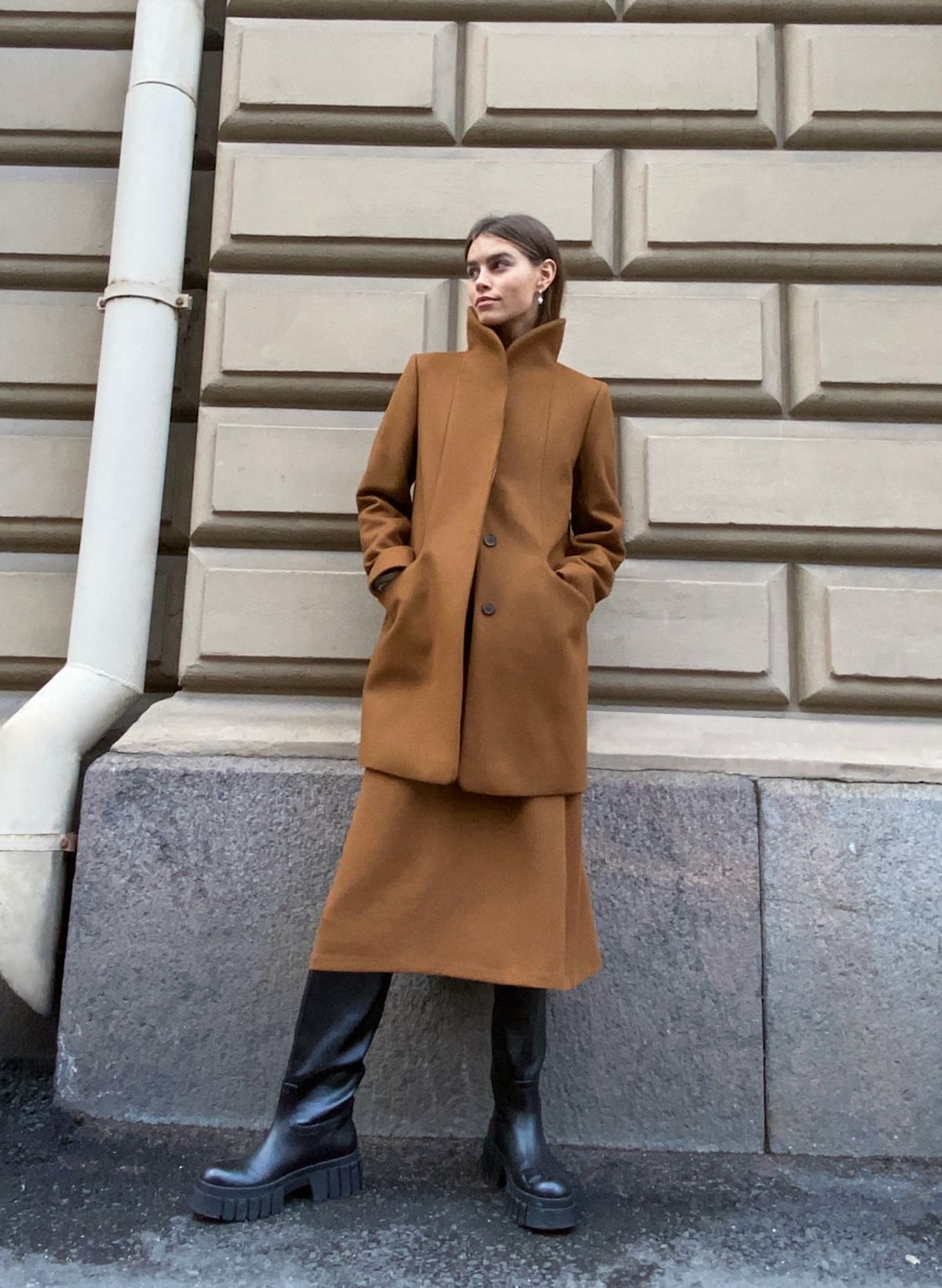 Aritzia cocoon coat review sale