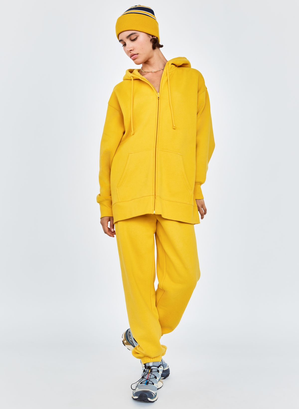 Tna COZY FLEECE BOYFRIEND ZIP-UP HOODIE | Aritzia CA