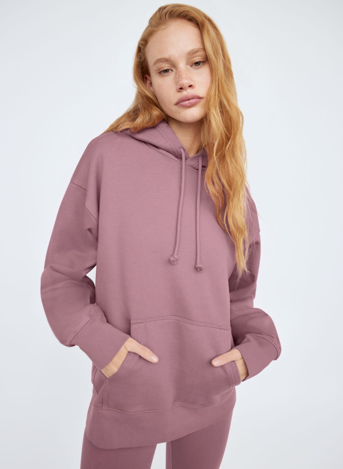 aritzia boyfriend hoodie