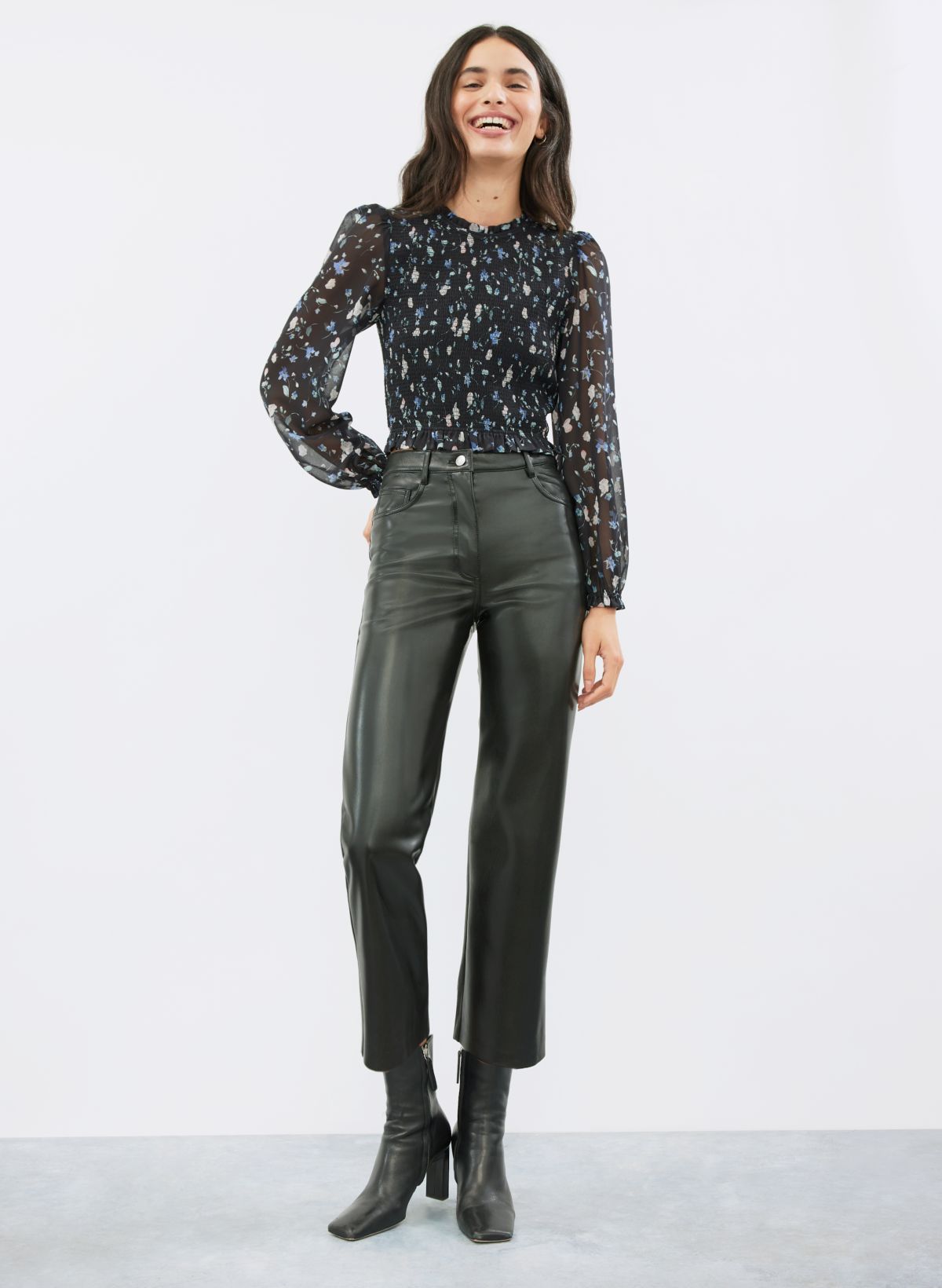 Aritzia Wilfred, The Melina Pant In Black Faux Leather