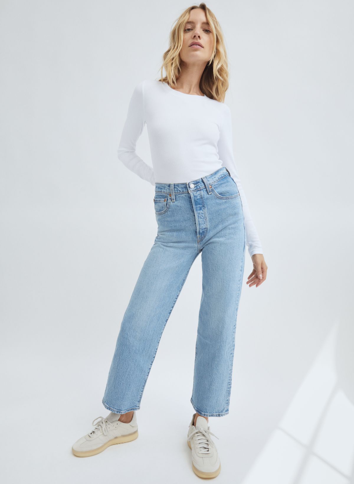Levi's RIBCAGE STRAIGHT ANKLE Aritzia US, 58% OFF