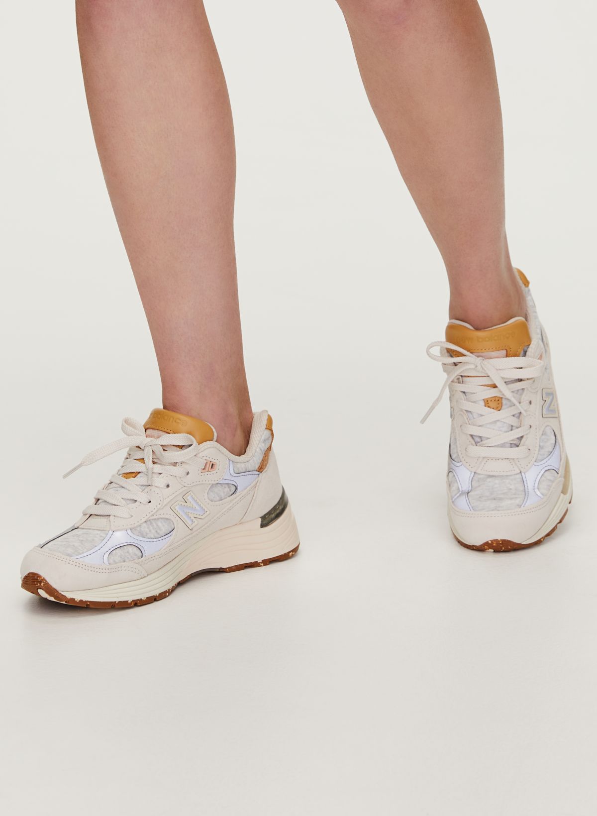 New Balance 992 | Aritzia US