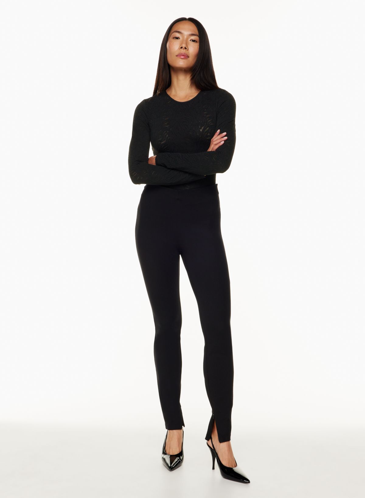 Babaton SHAPELACE CREW LONGSLEEVE BODYSUIT | Aritzia US