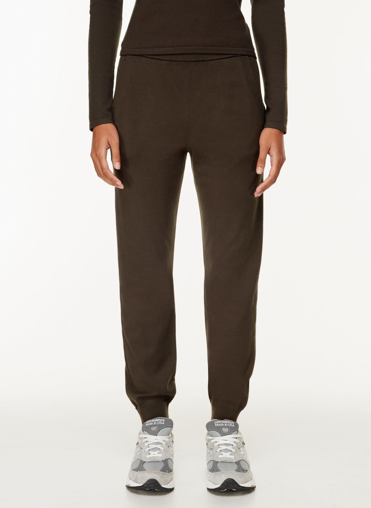 Aritzia store perfect jogger