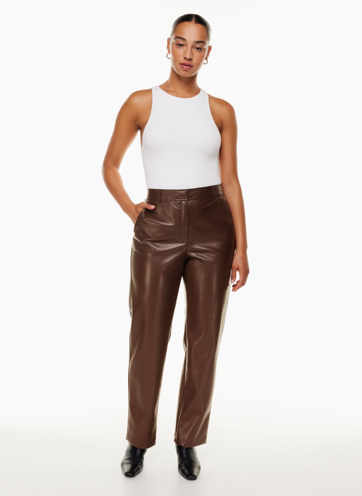 Let's chat midsize fall outfits for work. I love leather pants or trou, mid size outfits