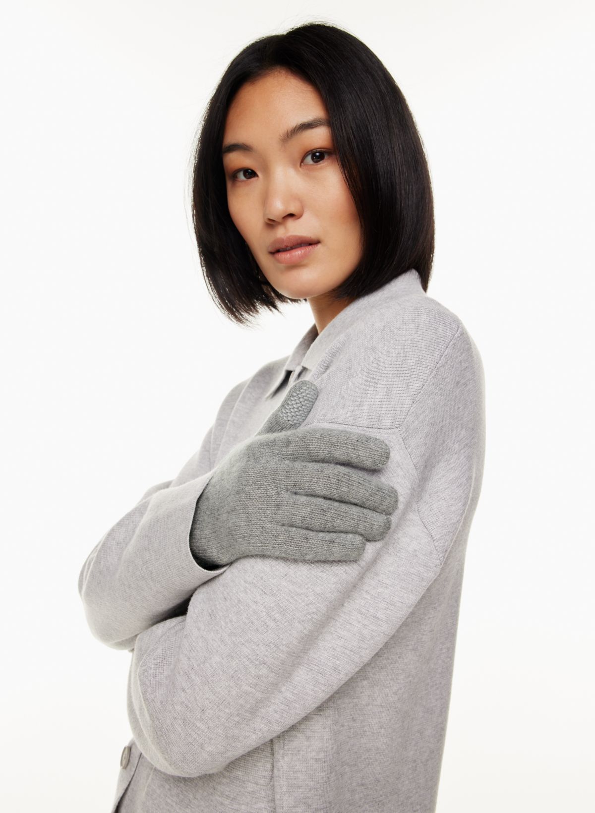 Babaton CUFFED TECH CASHMERE GLOVES | Aritzia US