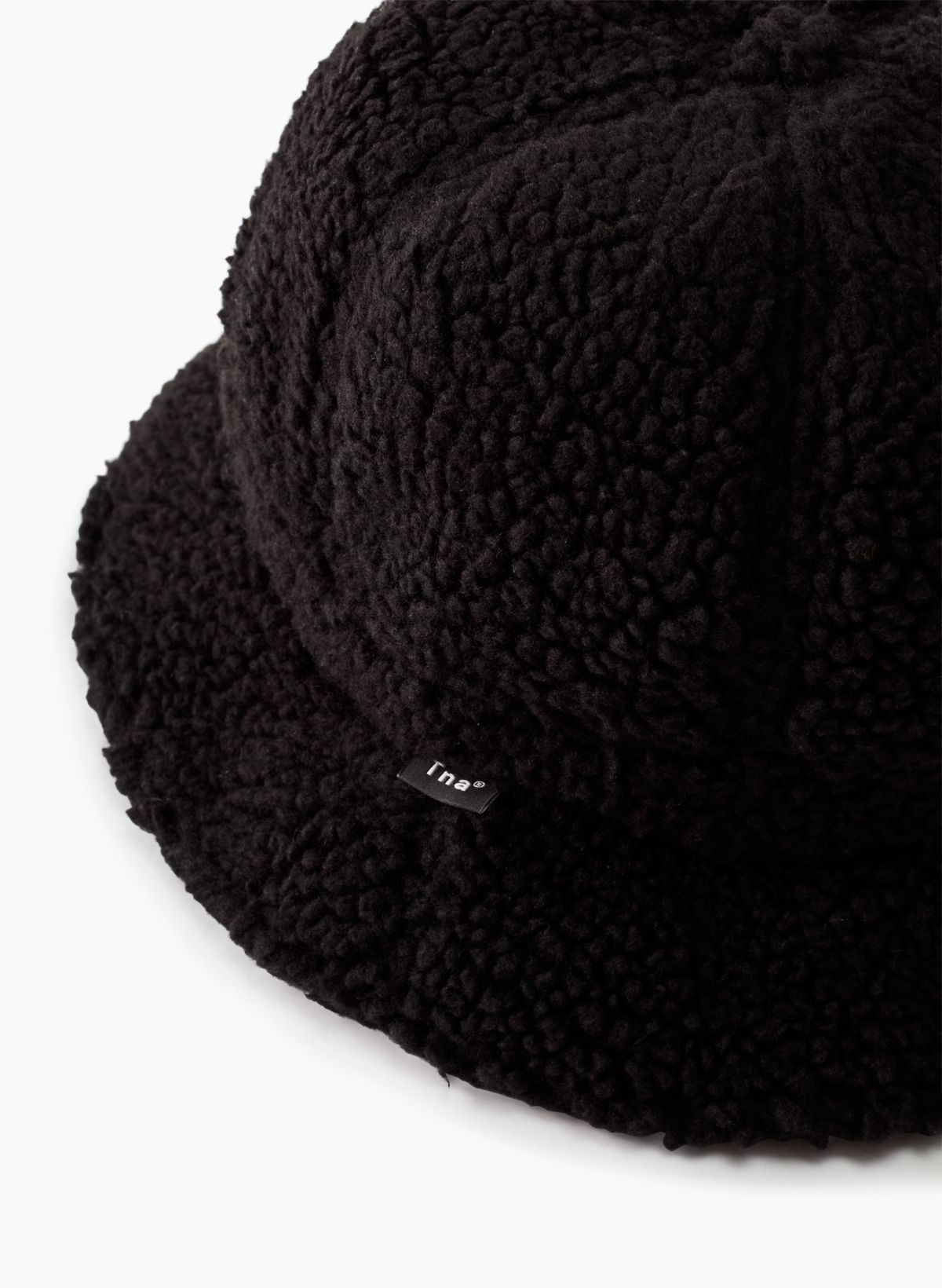 Tna BLYTHE BUCKET HAT | Aritzia CA