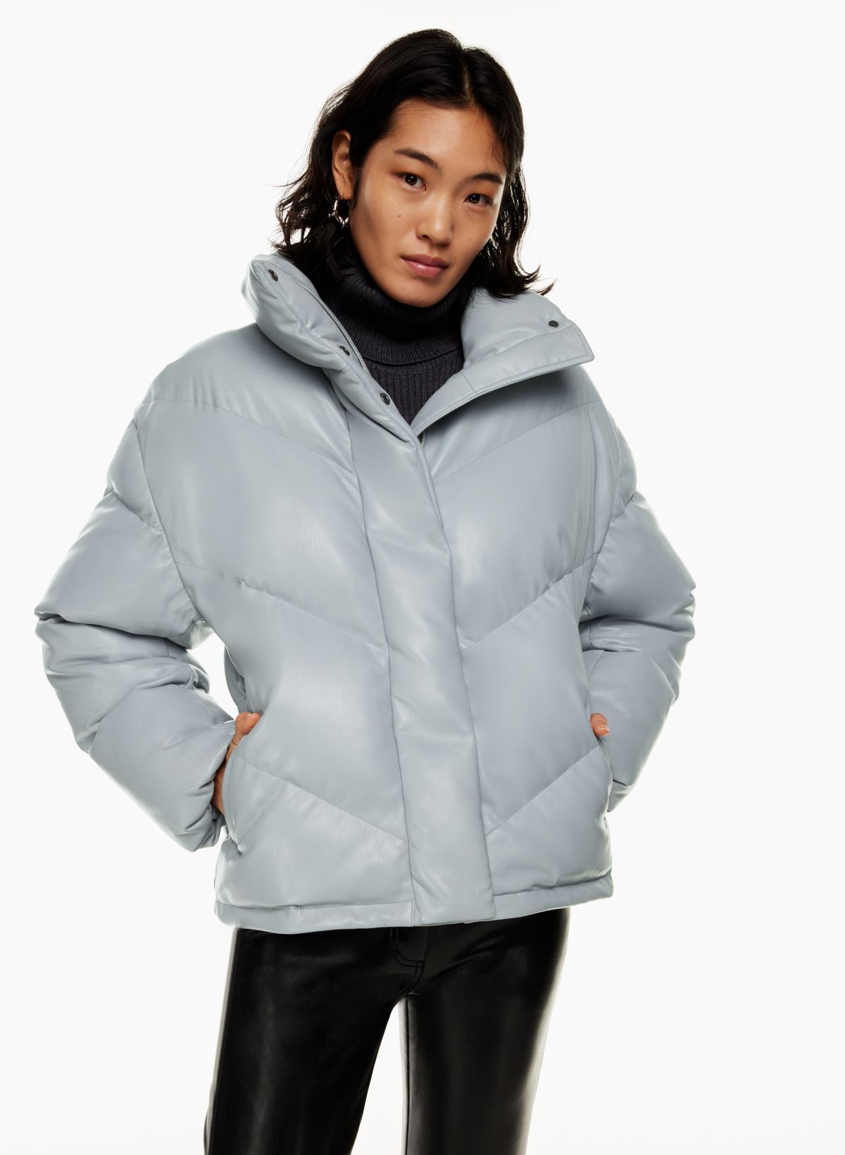 Black puffer 2024 jacket aritzia