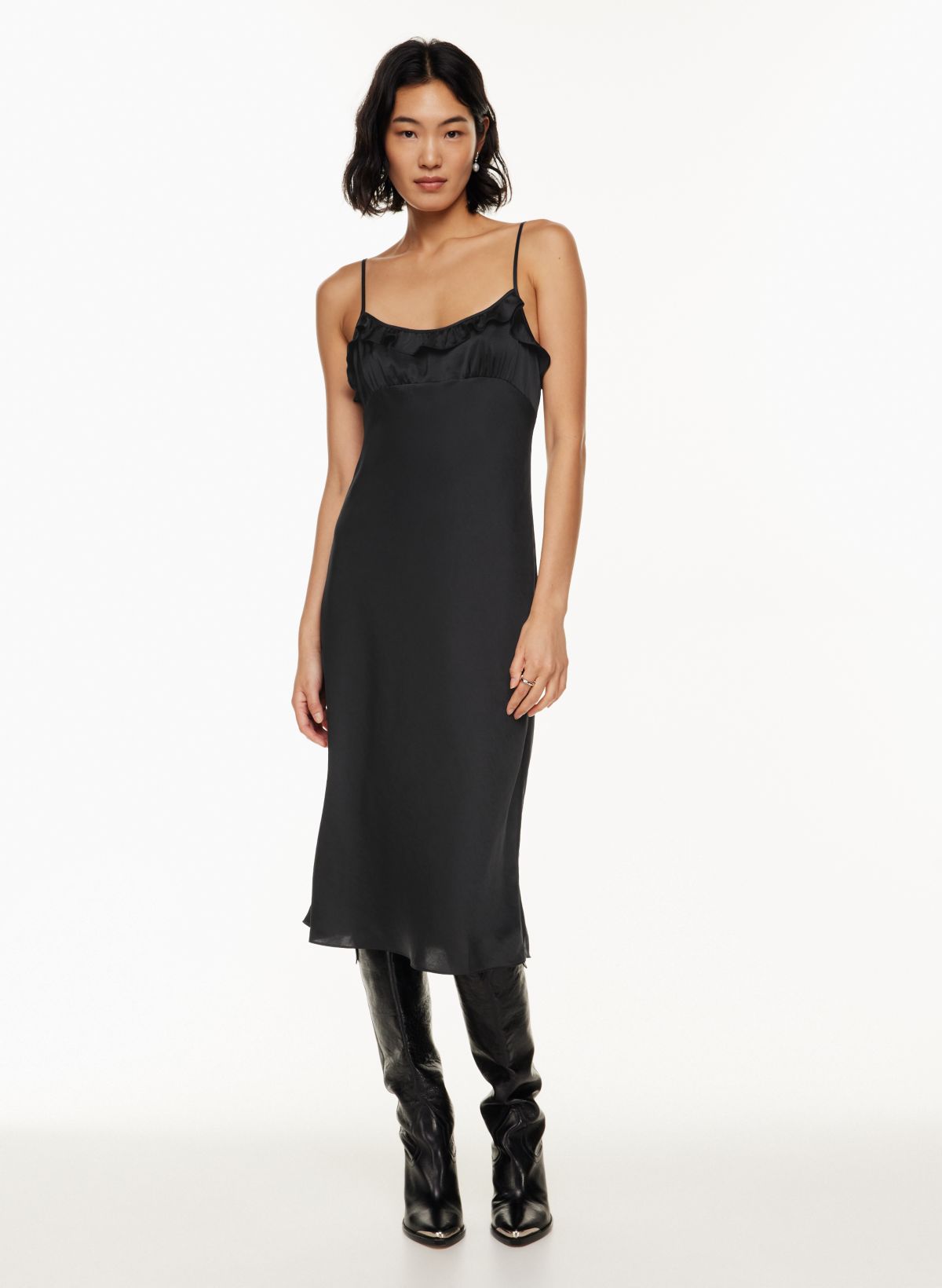 Aritzia, Dresses