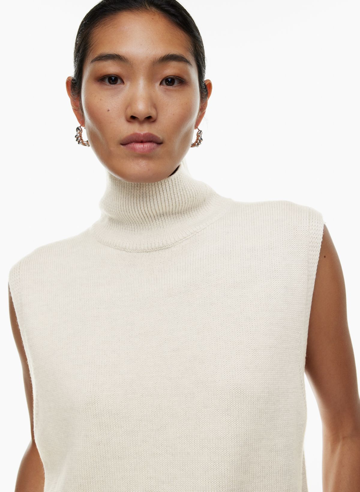 Aritzia sleeveless sweater sale