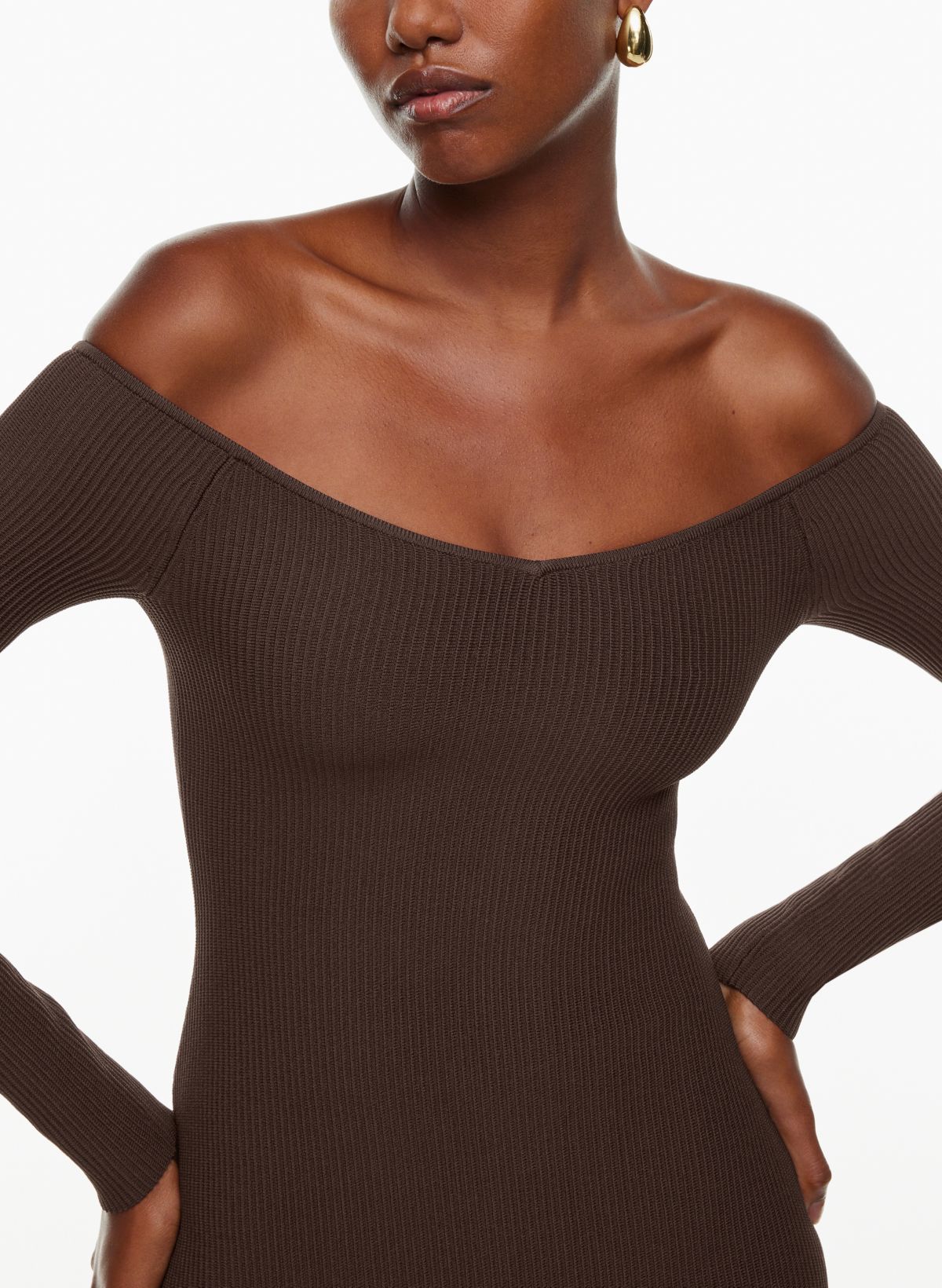 Babaton SCULPT KNIT OFF-SHOULDER TOP