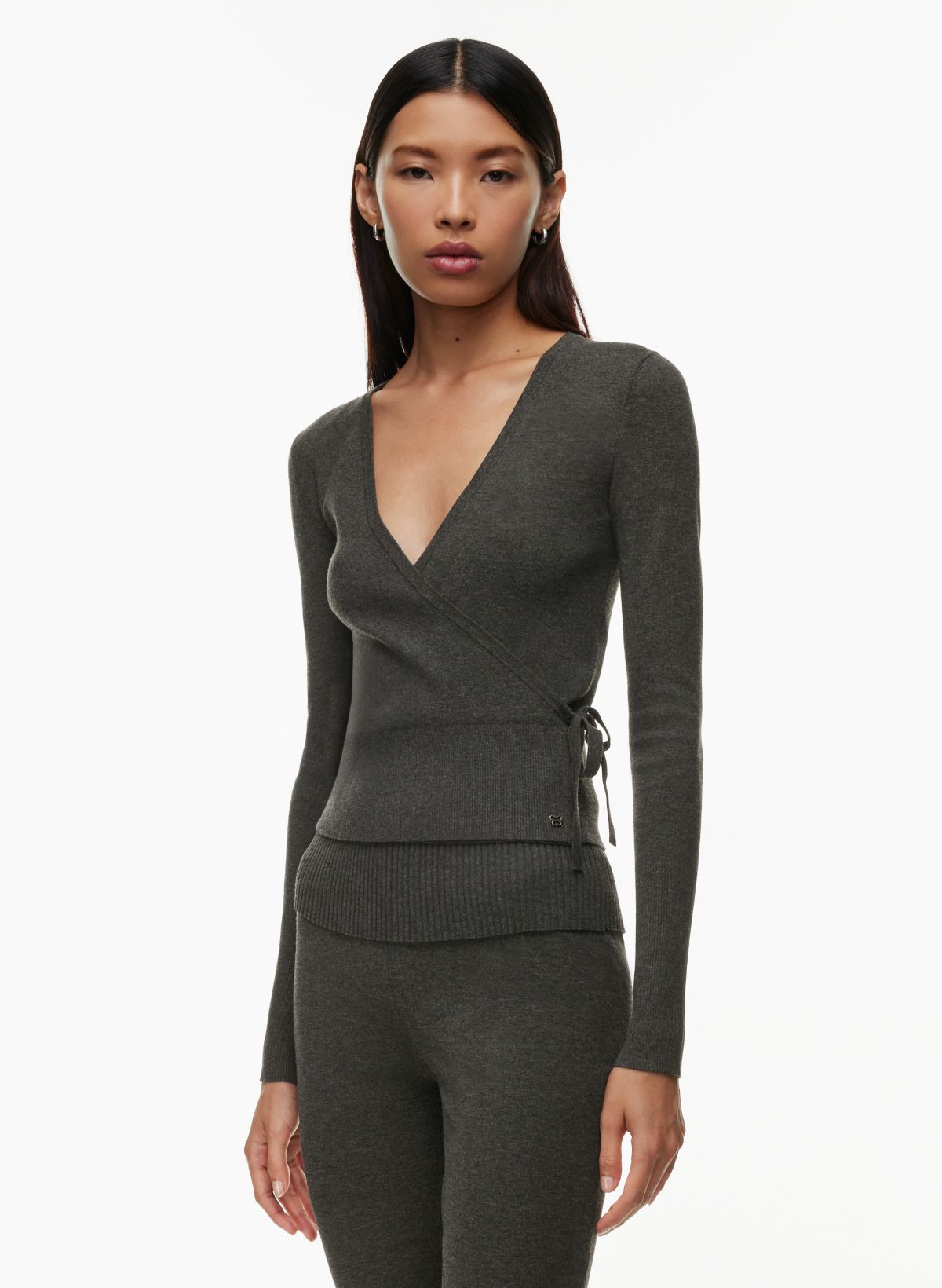 Aritzia on sale grey sweater