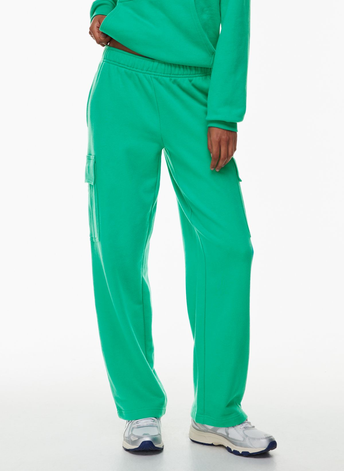 Green cargo online sweatpants