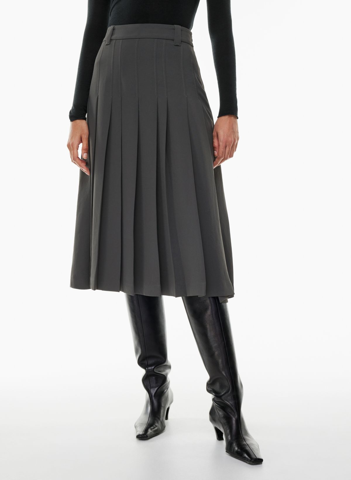 Pleated skirt clearance aritzia