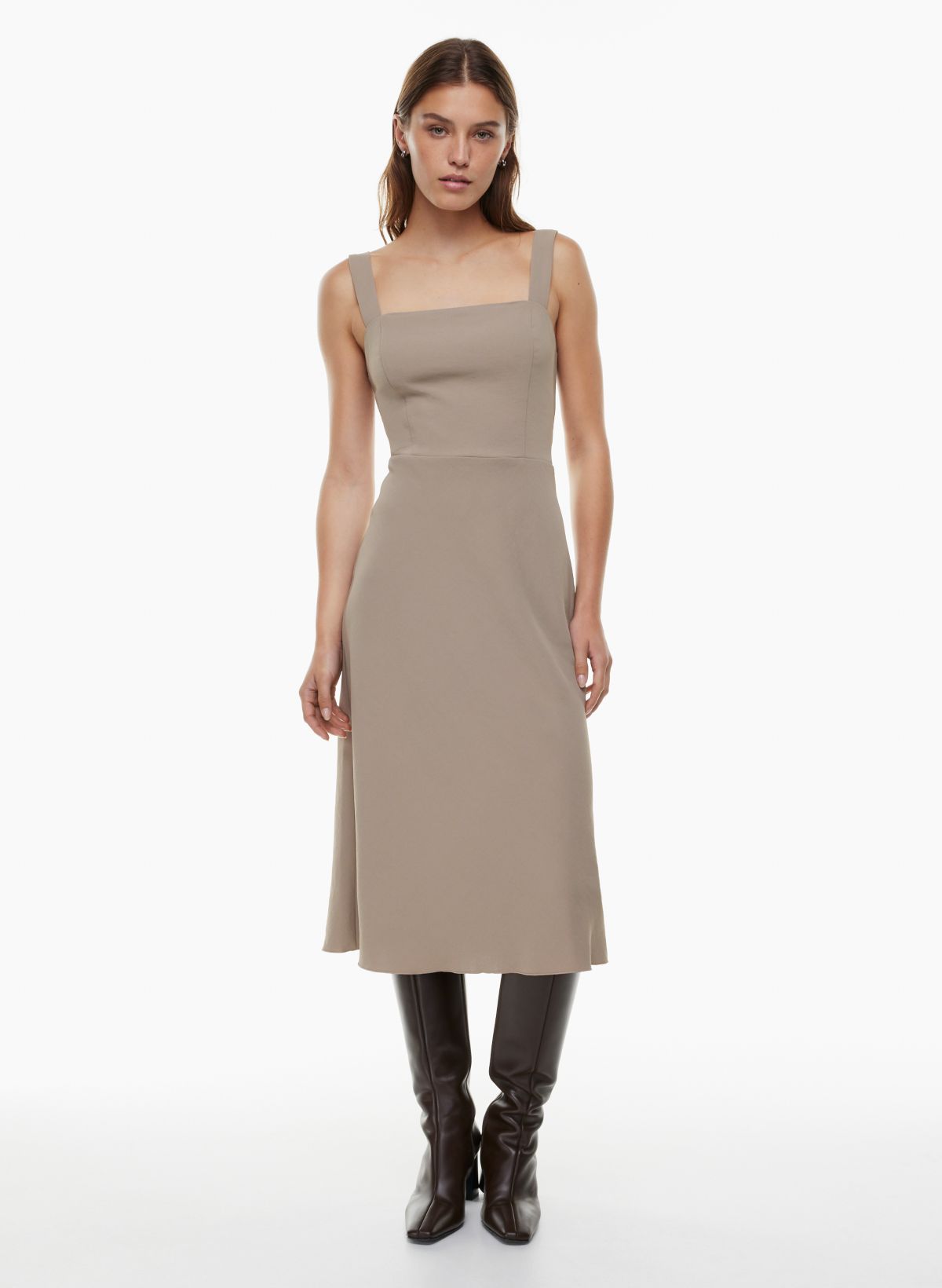 Sizing for the Babaton Contour Squareneck Midi Dress? (more info in the  comments) : r/Aritzia