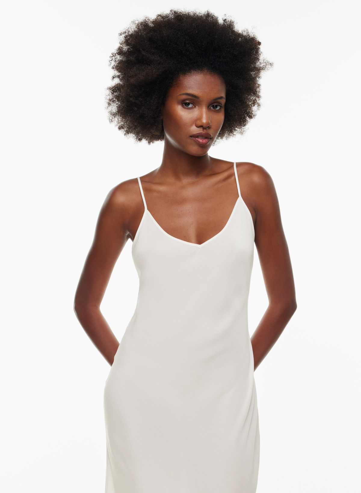 Aritzia wilfred 2025 slip dress