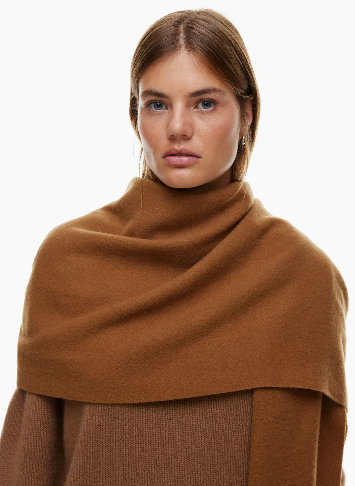 Wilfred THE CLASSIC SLIM SCARF | Aritzia CA