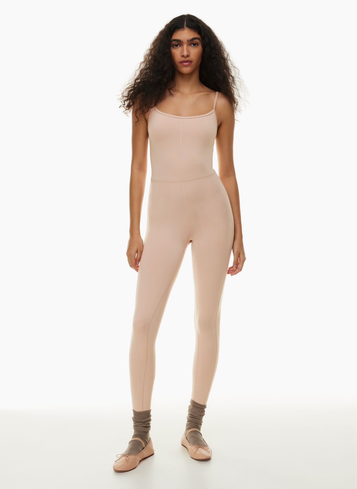 5 ways to style Aritzia Divinity Jumpsuit. This Aritzia jumpsuit is a