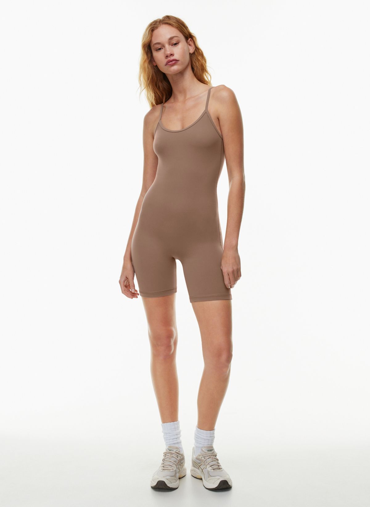 Babaton CONTOUR SQUARENECK LONGSLEEVE ROMPER, Aritzia INTL