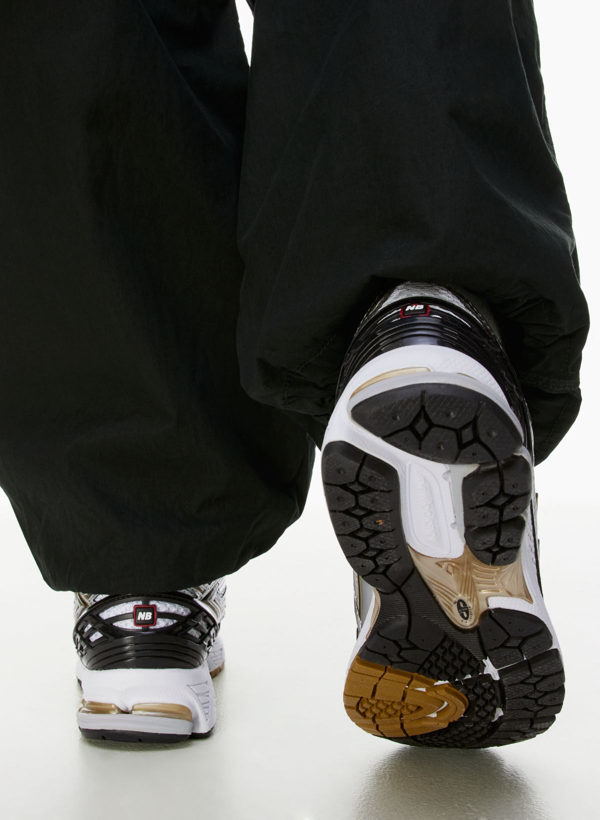 6pm new hotsell balance vibram