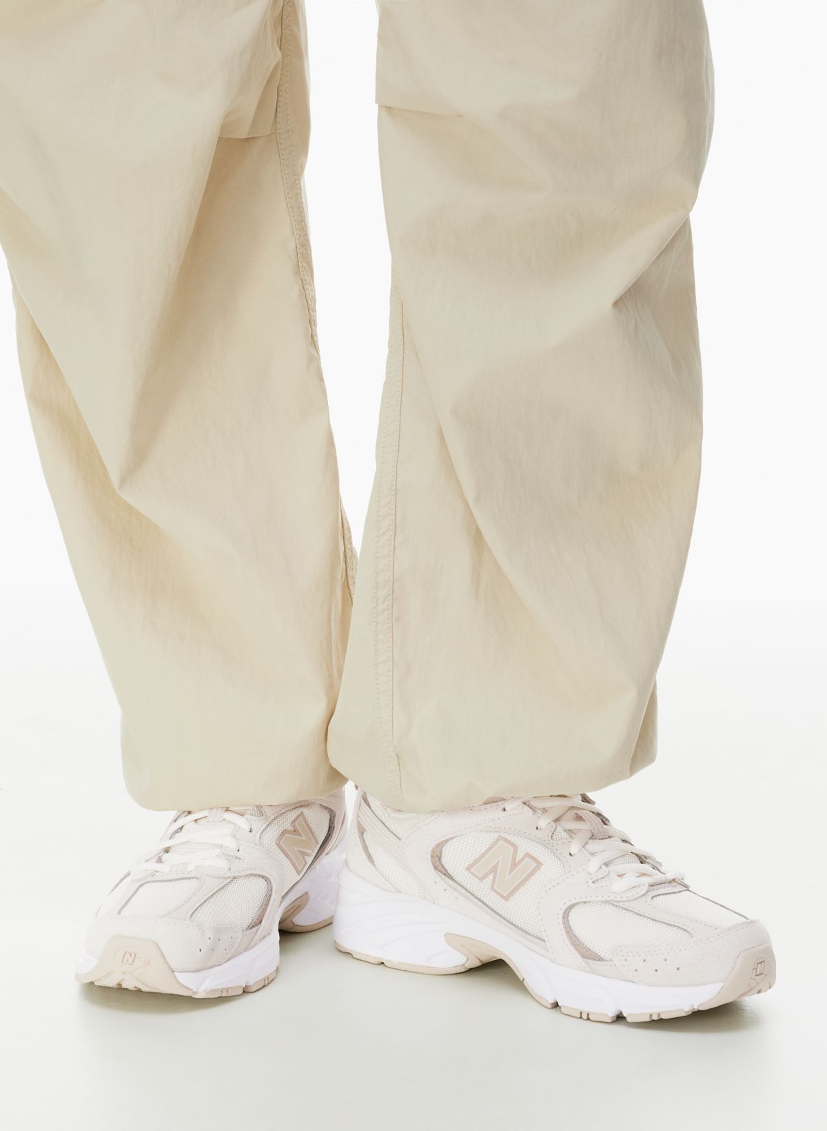 WILLOW BLOUSE, LINEN TROUSERS, SUEDE BAG & NEUTRAL FLATS - Style Bee