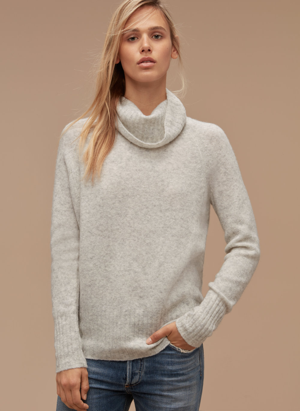 Community PLUTARCH SWEATER | Aritzia