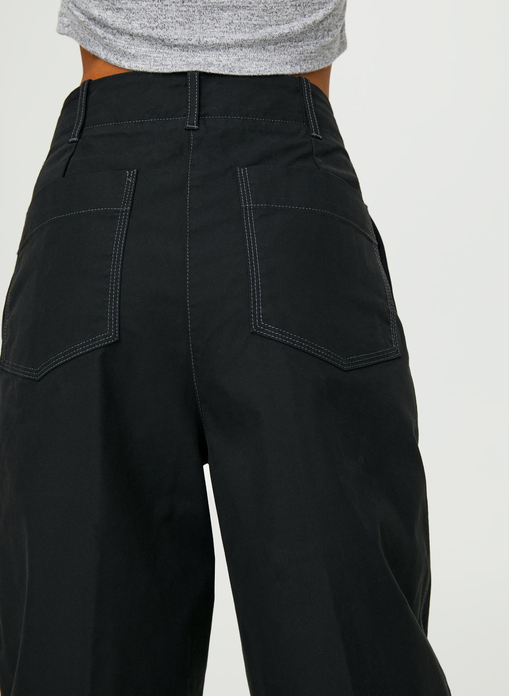 Wilfred Free DAY-OFF PANT | Aritzia INTL