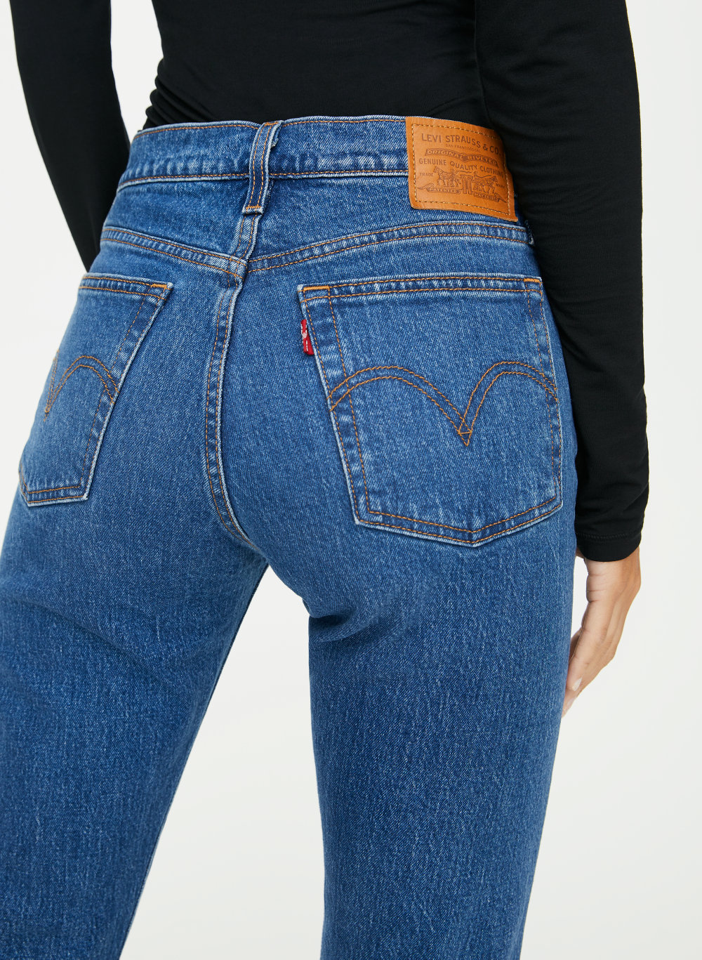 levi's high rise mom jeans