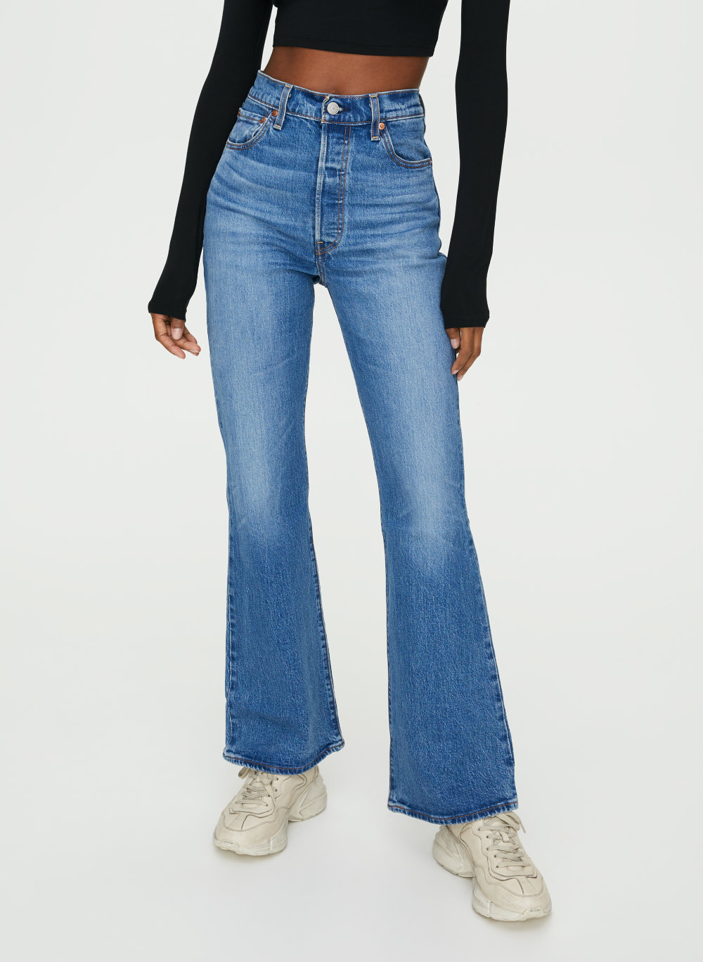 levi's ribcage flare jeans in blue 