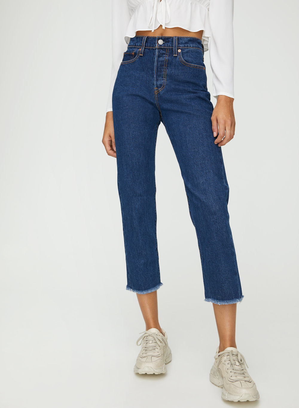 aritzia levi's wedgie straight