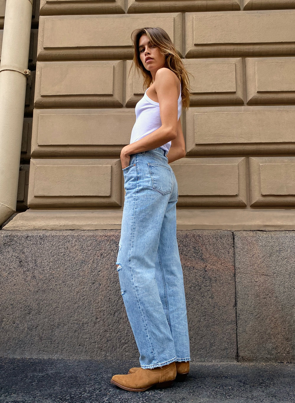 relaxed fit high rise jeans