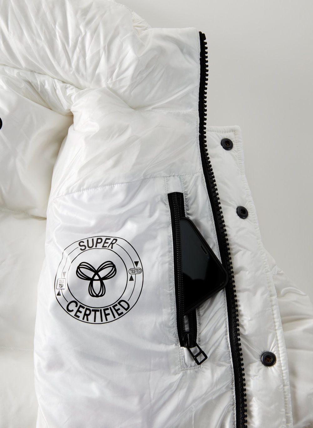 aritzia tna puffer jacket