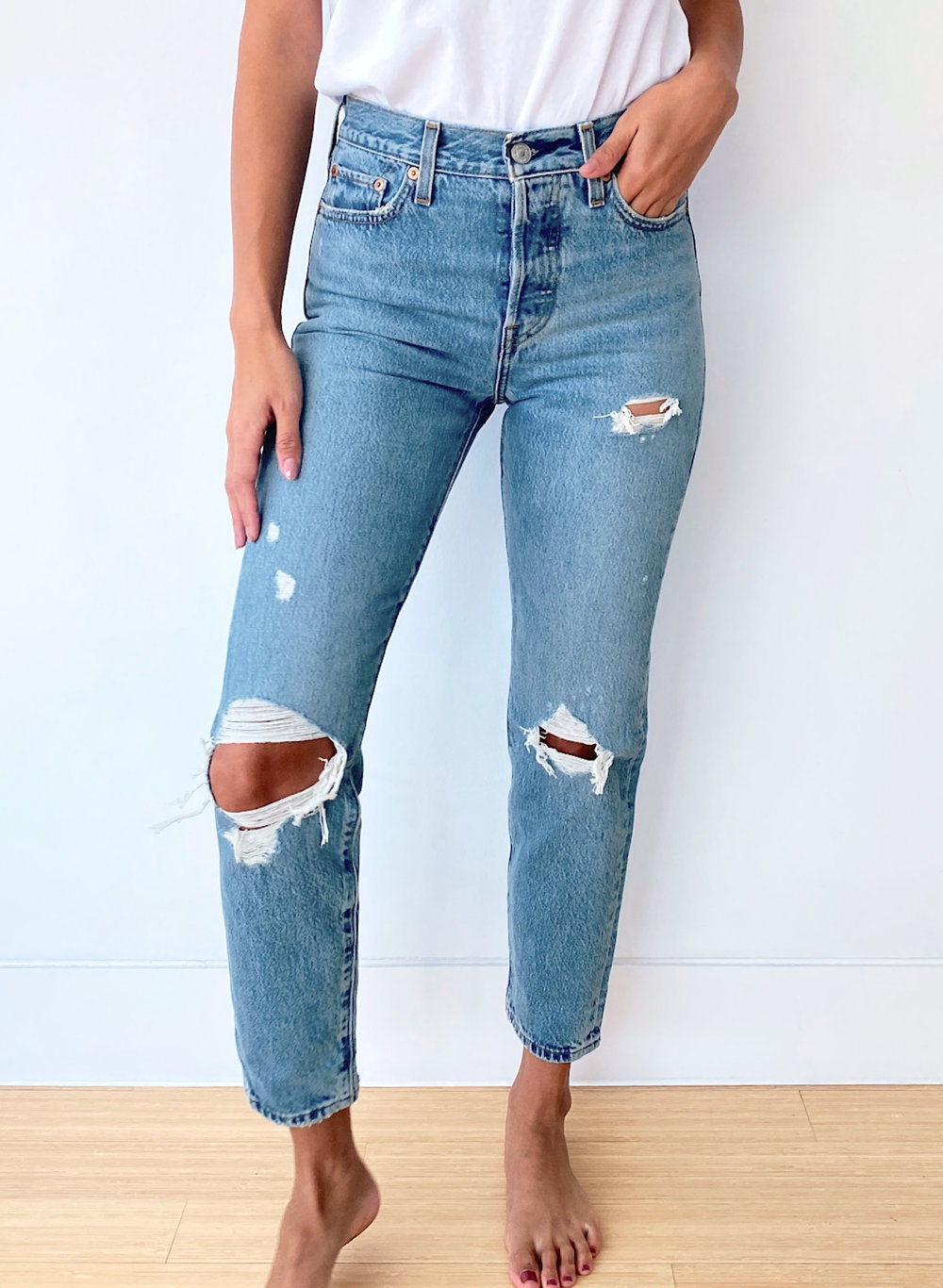 Levi's WEDGIE ICON KISS OFF | Aritzia US