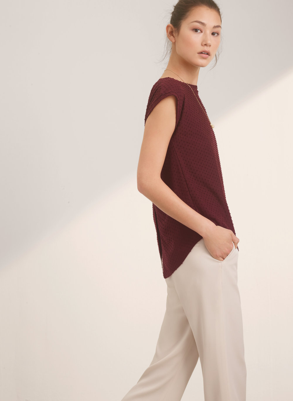 aritzia weekend t shirt