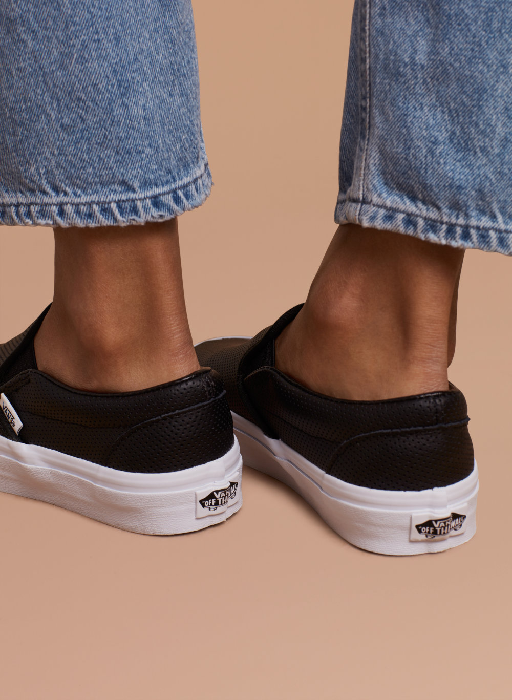 vans women's slip on perf black leather