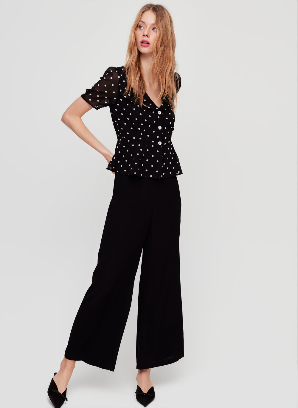 Wilfred BUTTON-FRONT BLOUSE | Aritzia US