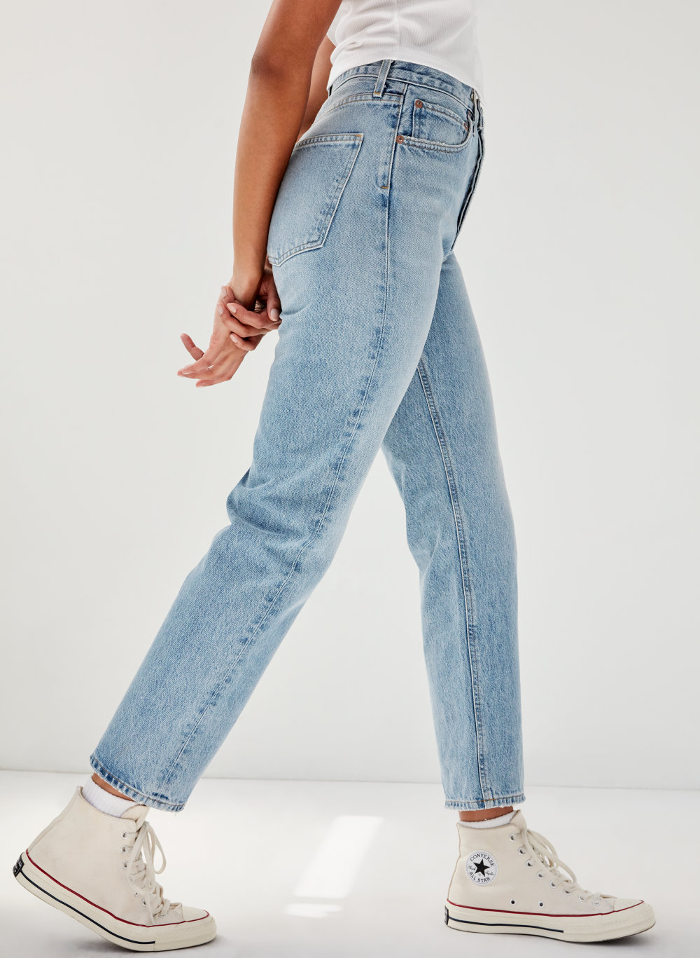 high rise 90s boyfriend jeans