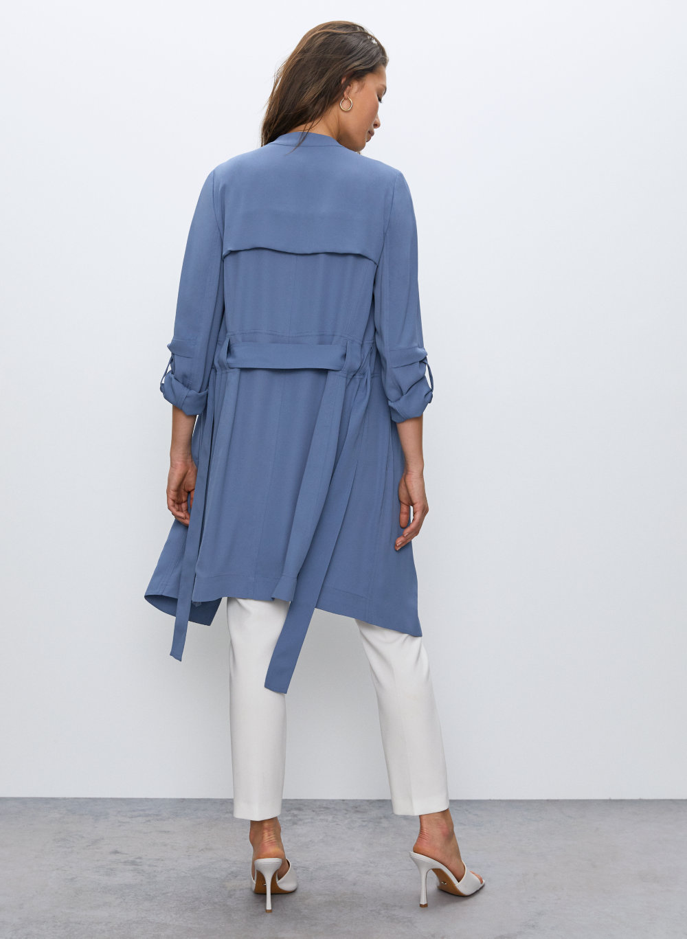 aritzia flowy trench