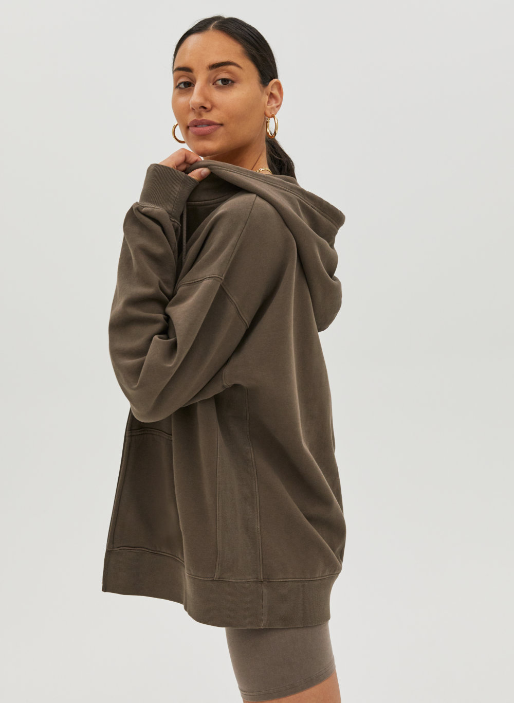 aritzia zip up sweater