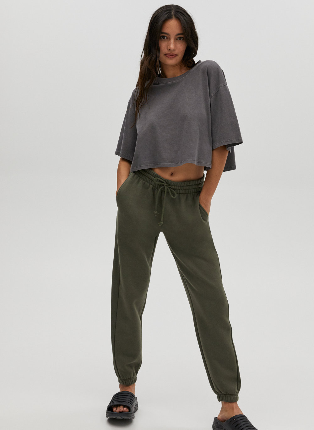 aritzia sweatpants