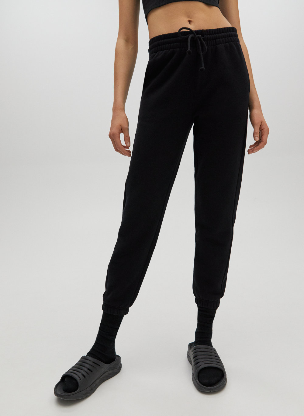 aritzia boyfriend sweatpants