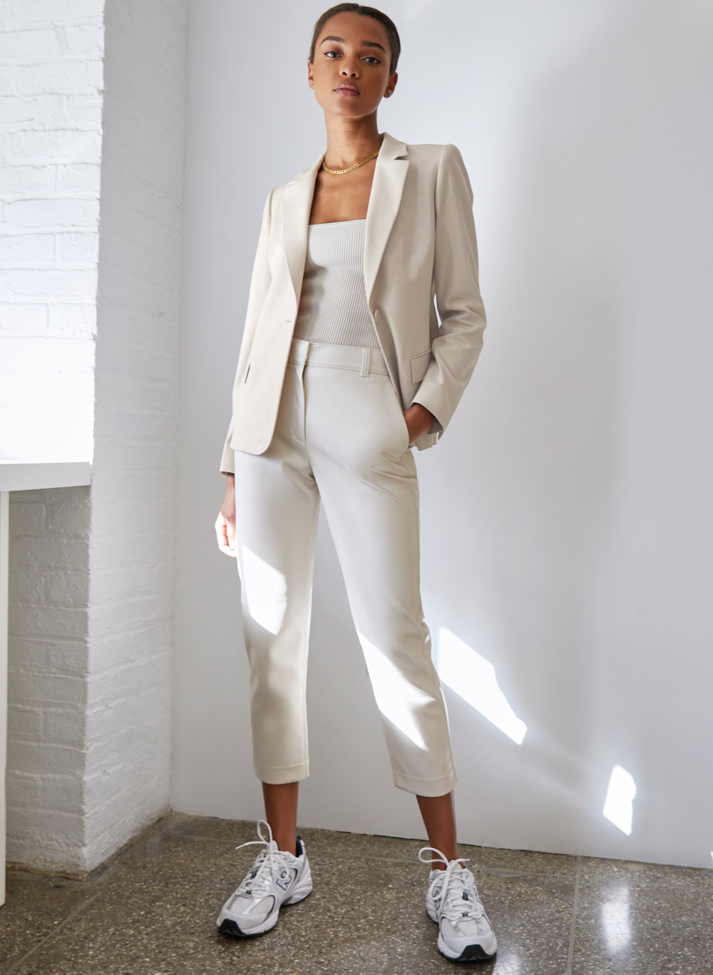 aritzia white blazer