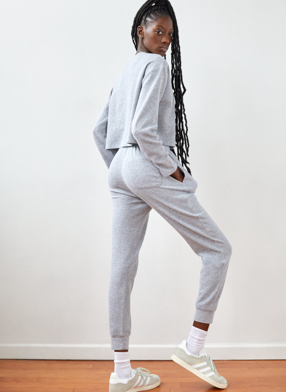 aritzia rodin jogger