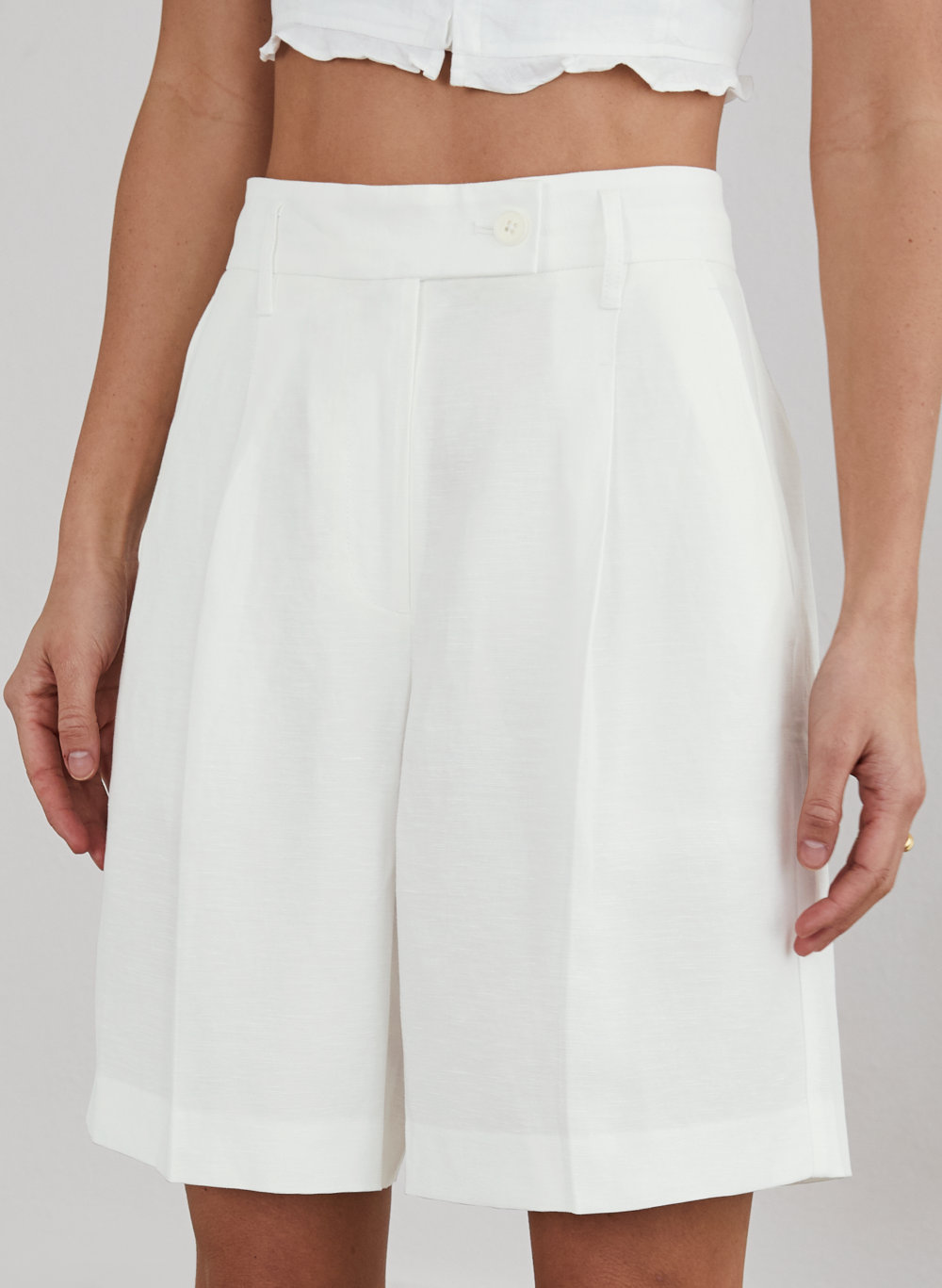 linen shorts canada