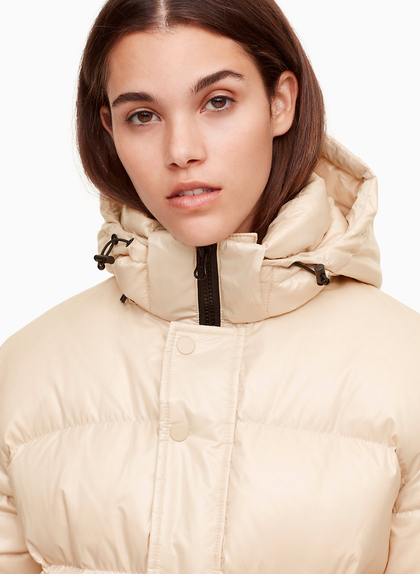 Tna THE SUPER PUFF Aritzia CA