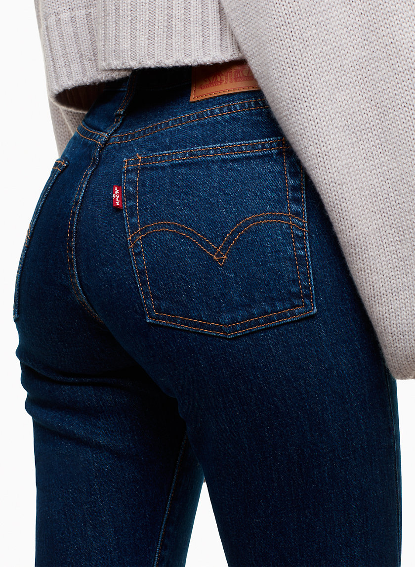 Levi's WEDGIE ICON SOMETHING | Aritzia Levi's WEDGIE ICON SOMETHING | Aritzia